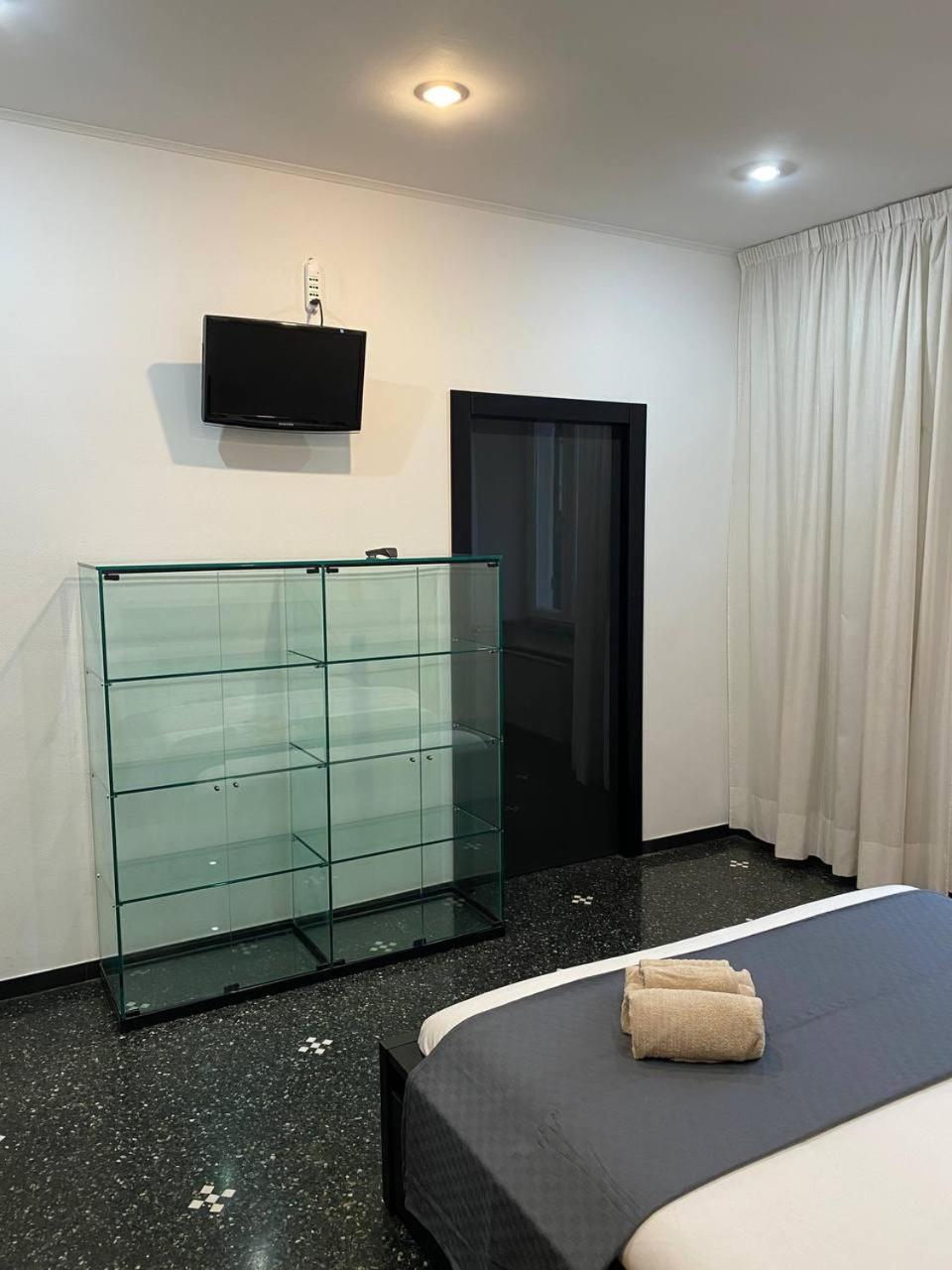 Guest house Martel - Centro Brignole Genoa